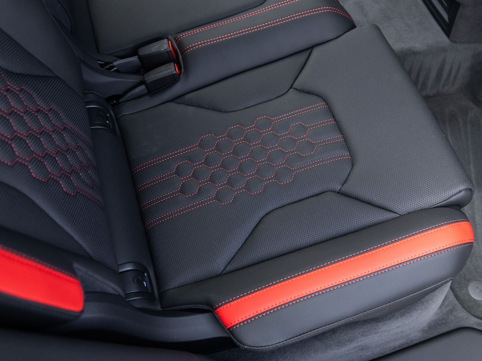 2026 Lamborghini Urus SE