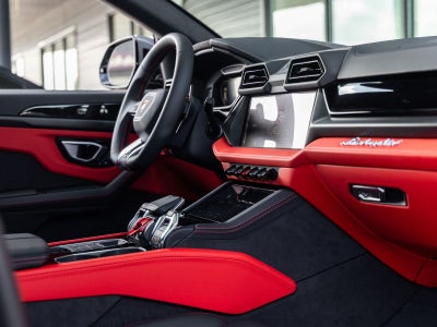2026 Lamborghini Urus SE
