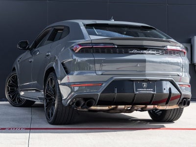 2026 Lamborghini Urus SE