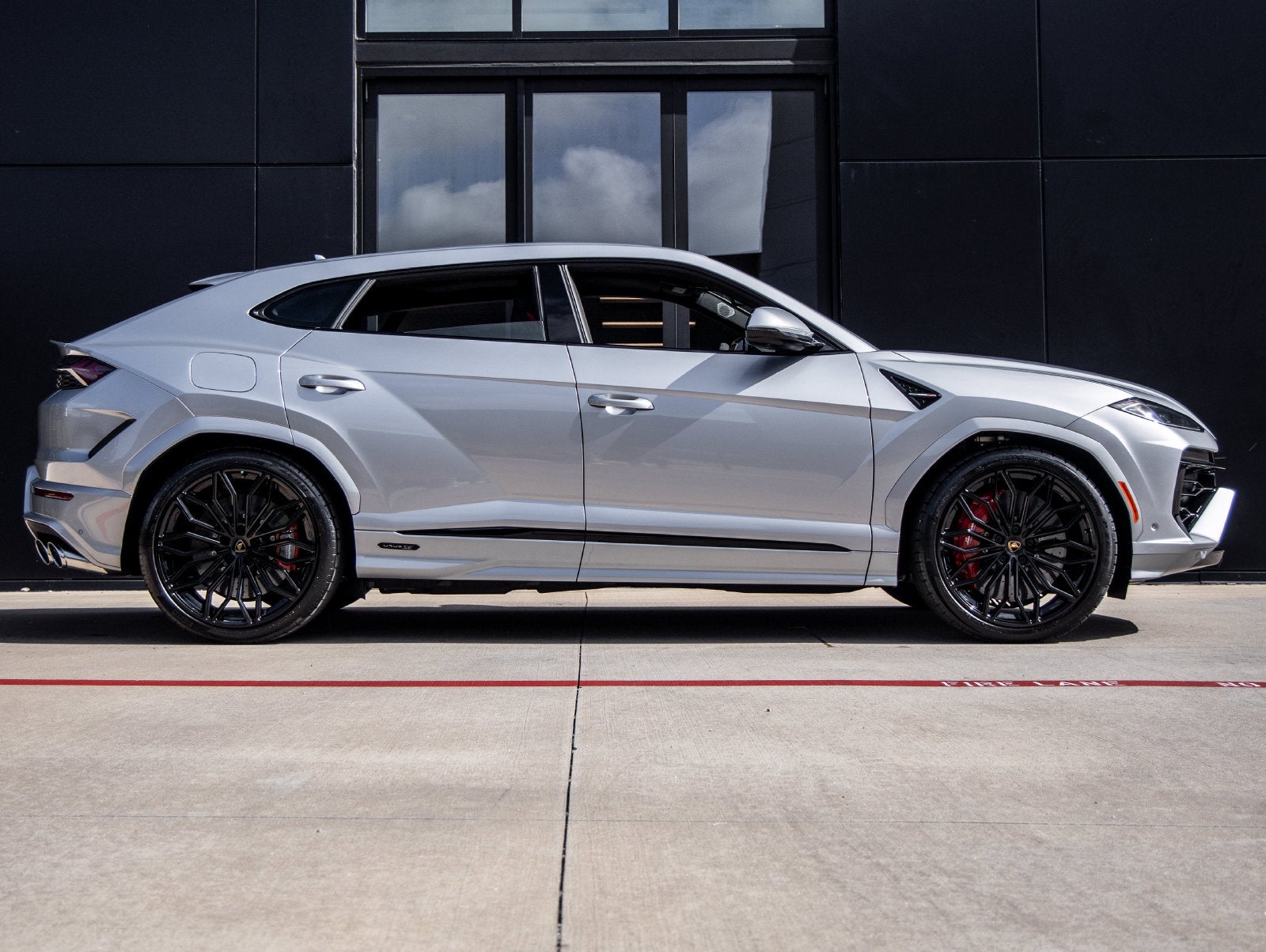2026 Lamborghini Urus SE