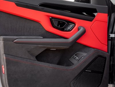 2026 Lamborghini Urus SE