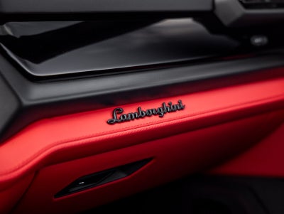 2026 Lamborghini Urus SE