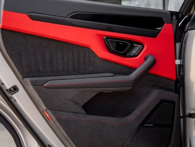 2026 Lamborghini Urus SE