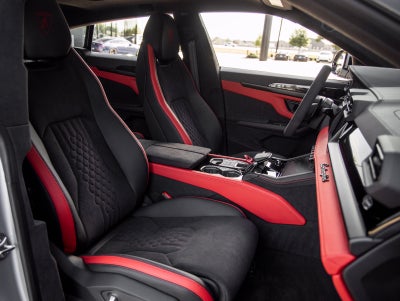 2026 Lamborghini Urus SE