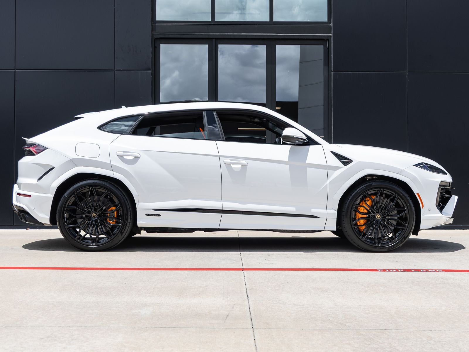 2026 Lamborghini Urus SE