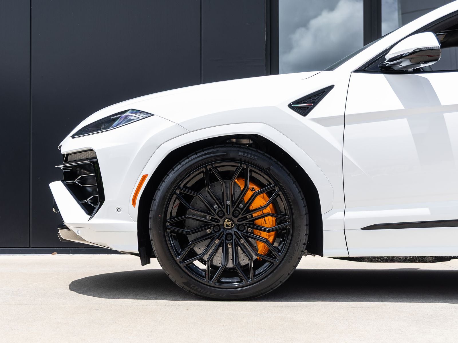 2026 Lamborghini Urus SE