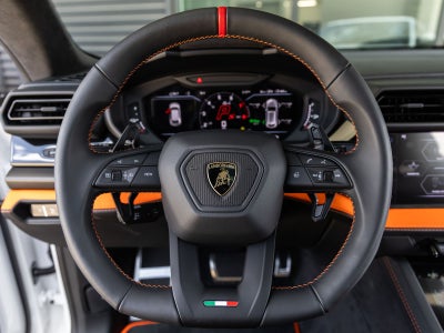 2026 Lamborghini Urus SE
