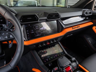 2026 Lamborghini Urus SE
