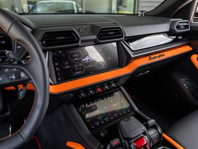 2026 Lamborghini Urus SE