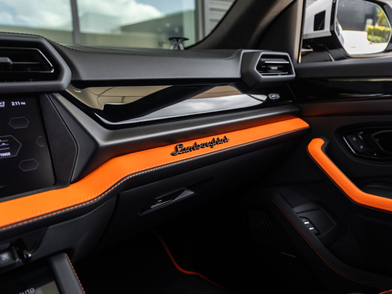 2026 Lamborghini Urus SE