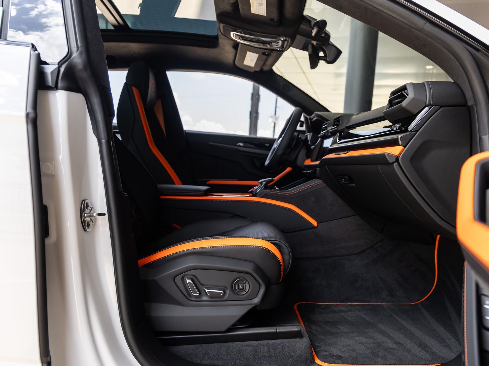 2026 Lamborghini Urus SE