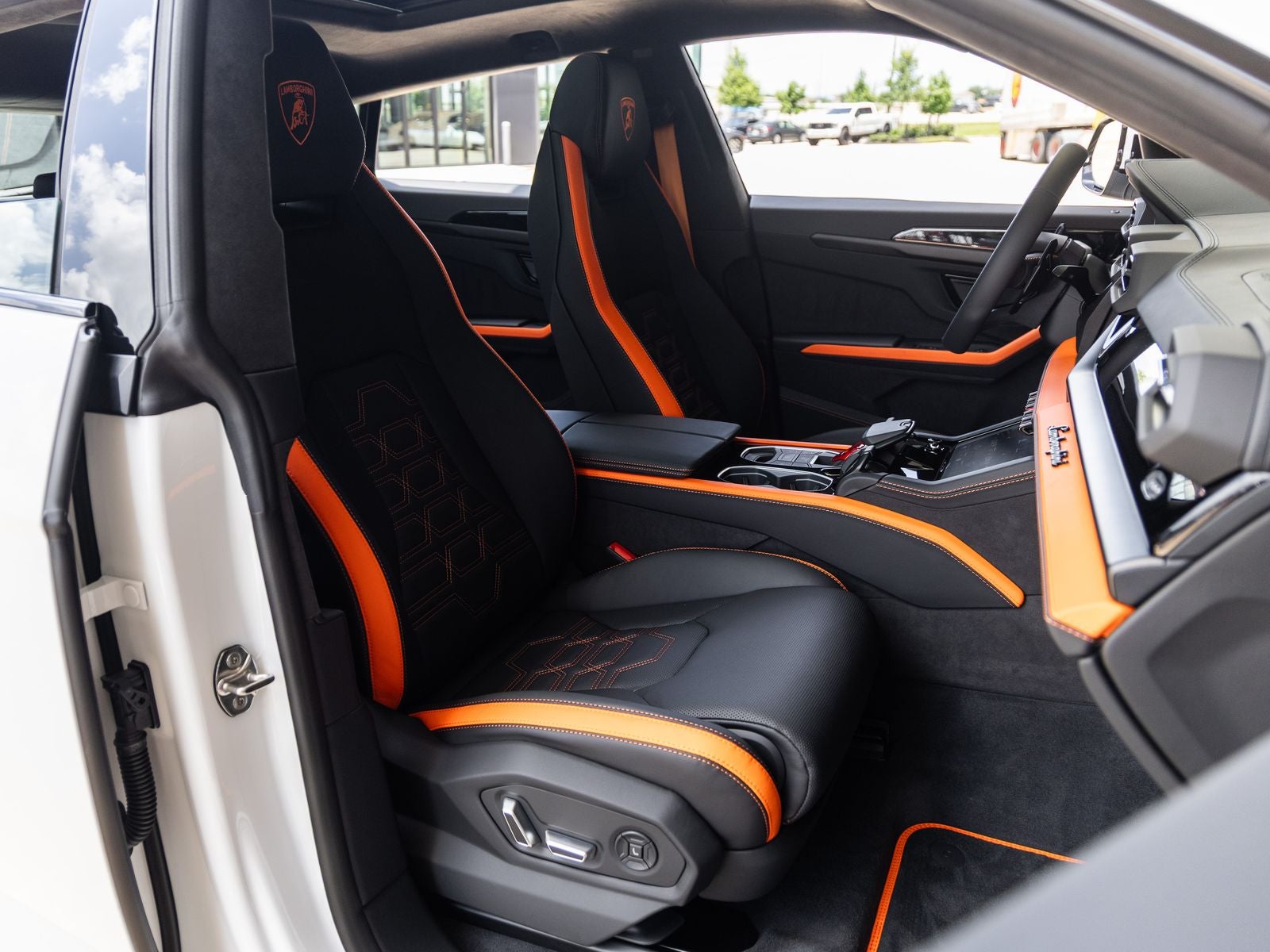 2026 Lamborghini Urus SE