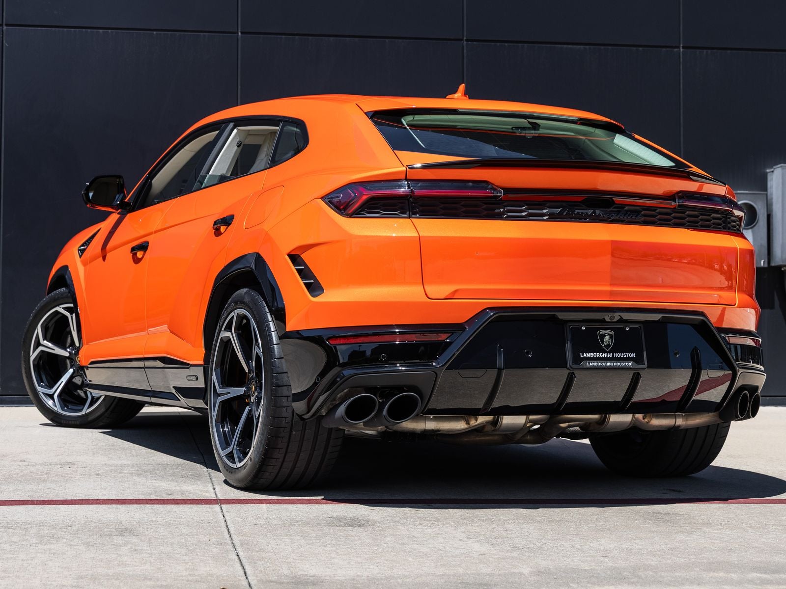 2025 Lamborghini Urus SE
