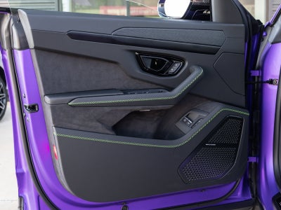 2025 Lamborghini Urus SE
