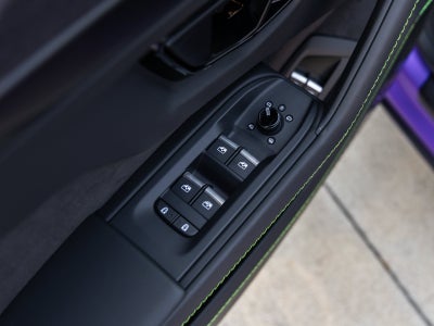 2025 Lamborghini Urus SE