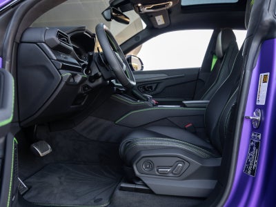 2025 Lamborghini Urus SE