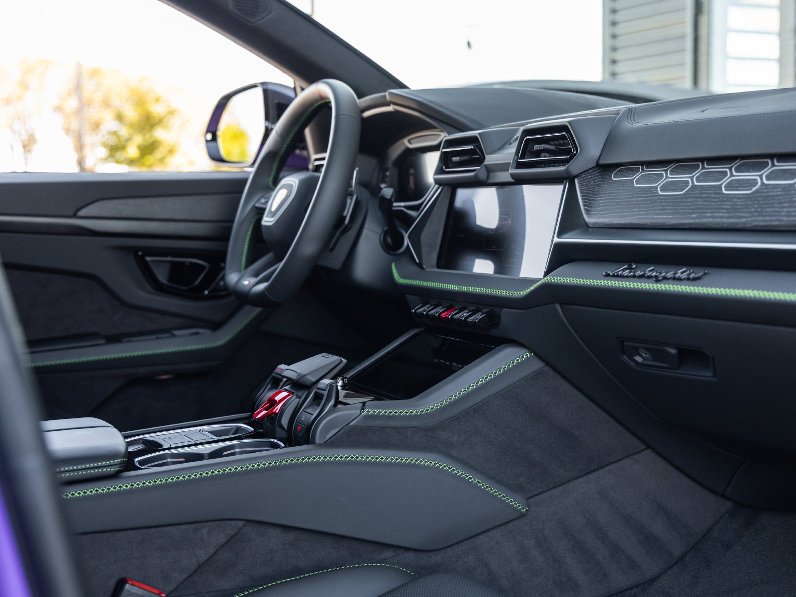 2025 Lamborghini Urus SE