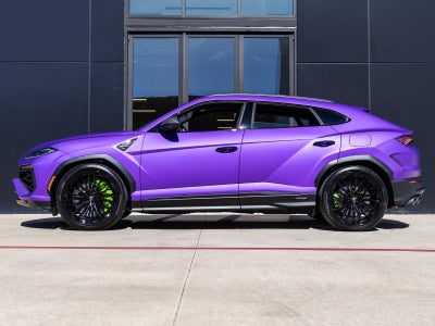 2025 Lamborghini Urus SE