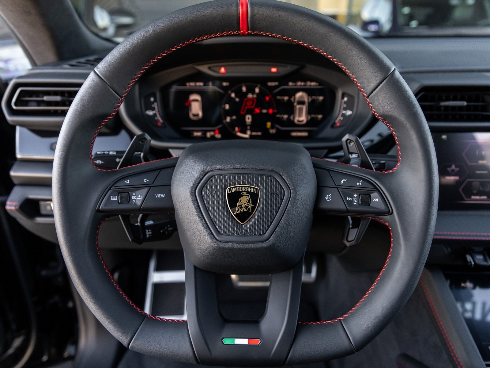 2026 Lamborghini Urus SE