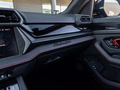 2026 Lamborghini Urus SE