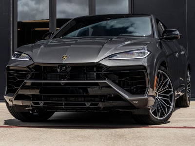 2025 Lamborghini Urus SE