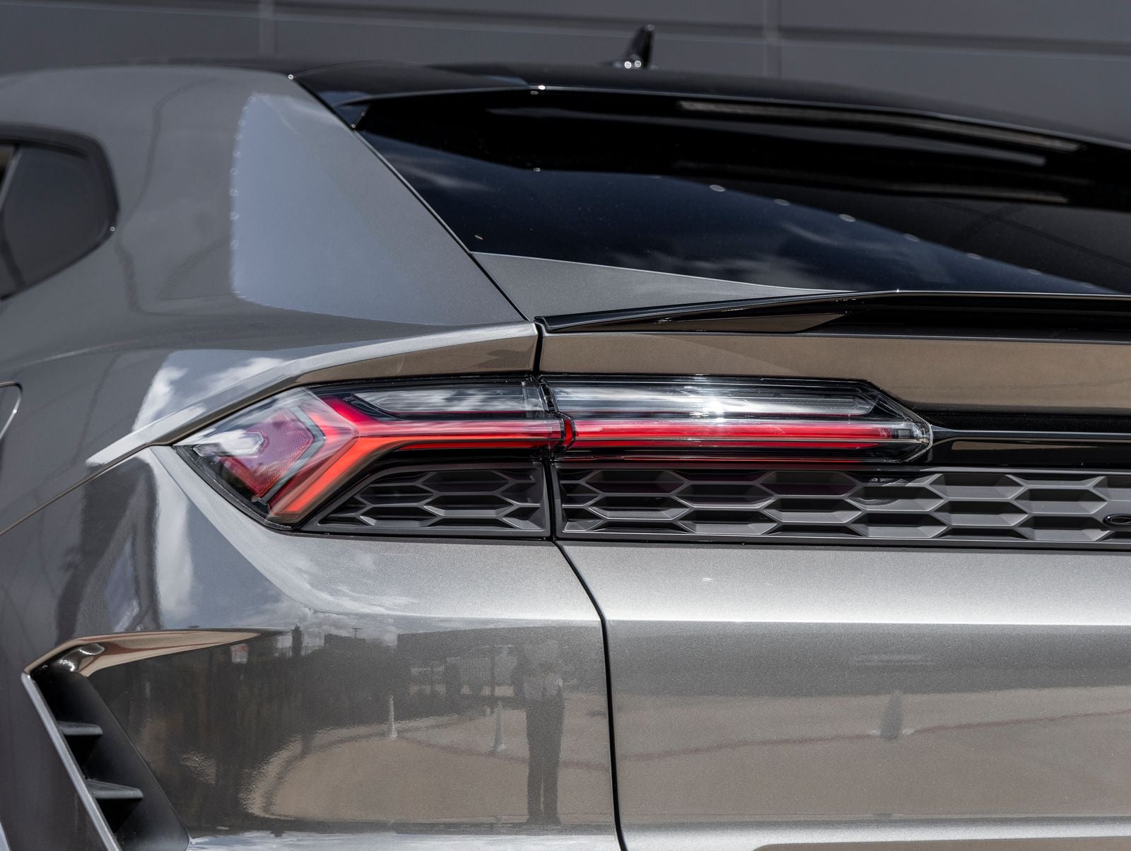 2025 Lamborghini Urus SE