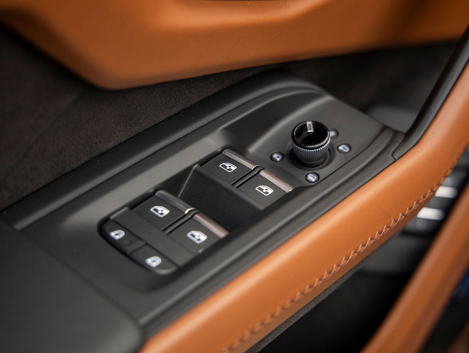 2025 Lamborghini Urus SE