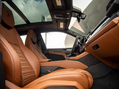 2025 Lamborghini Urus SE