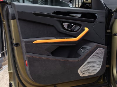 2026 Lamborghini Urus SE