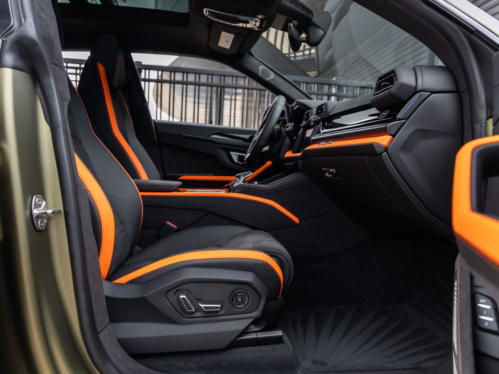 2026 Lamborghini Urus SE