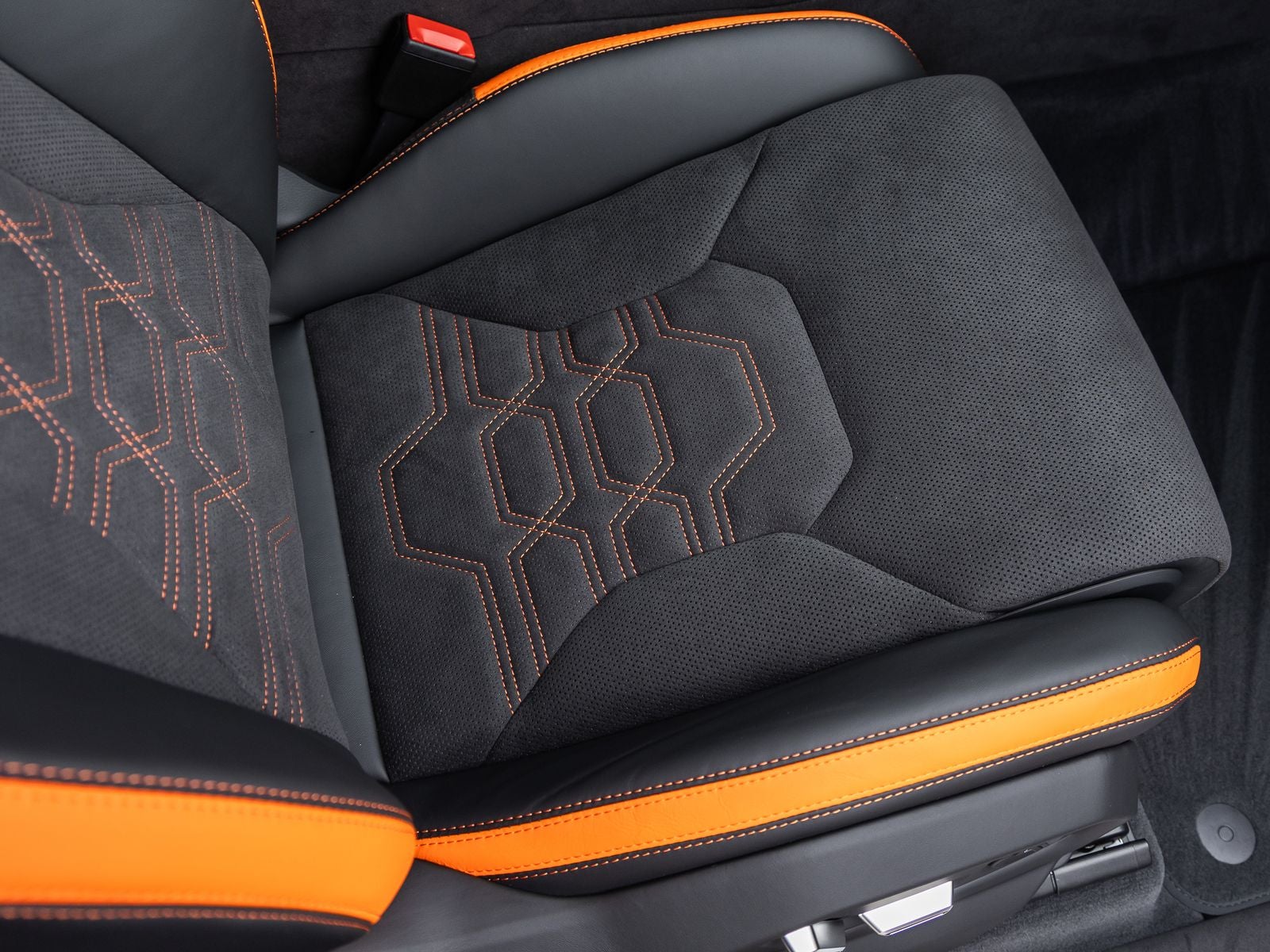 2026 Lamborghini Urus SE