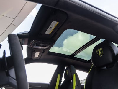 2026 Lamborghini Urus SE