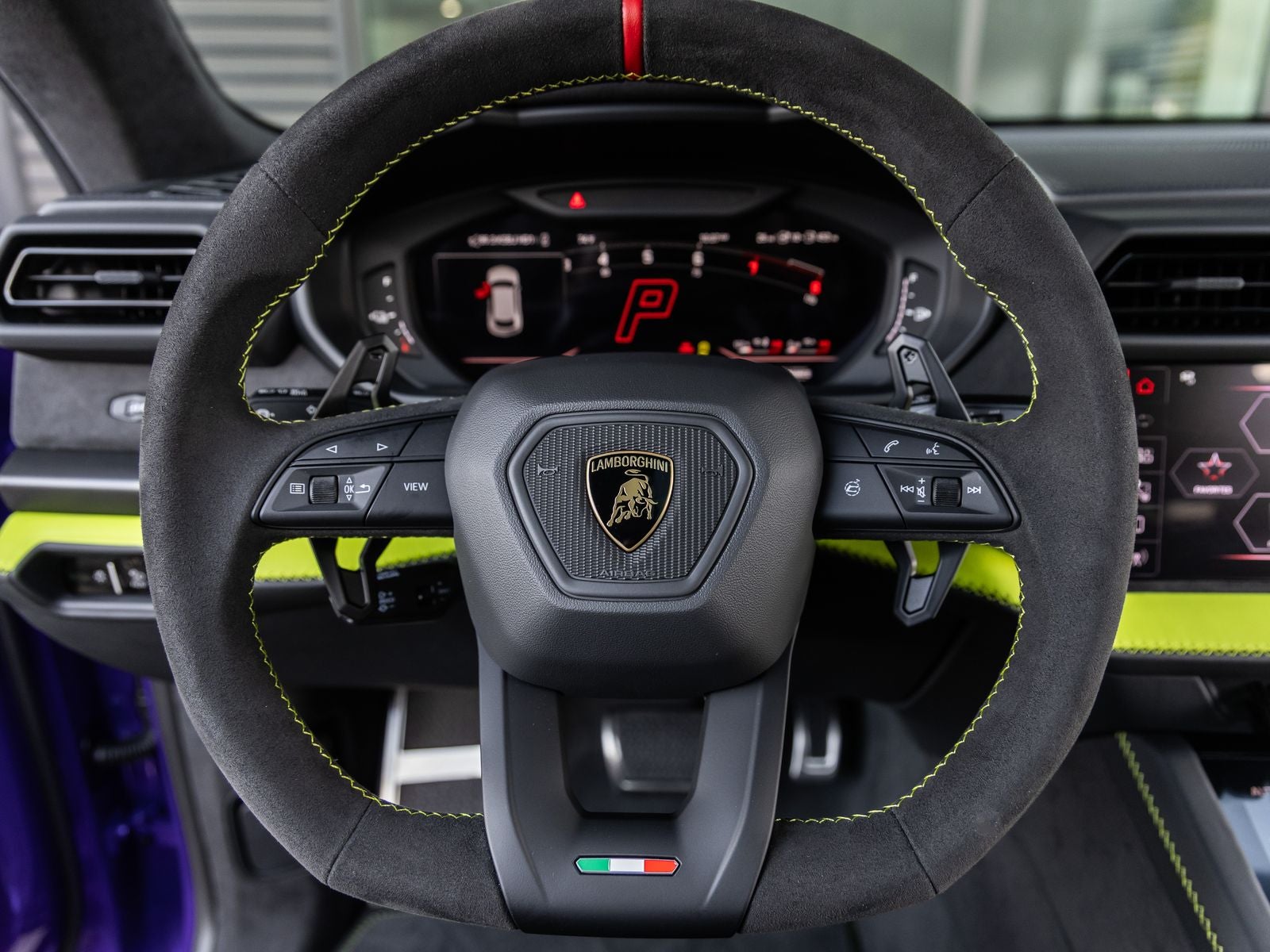 2026 Lamborghini Urus SE