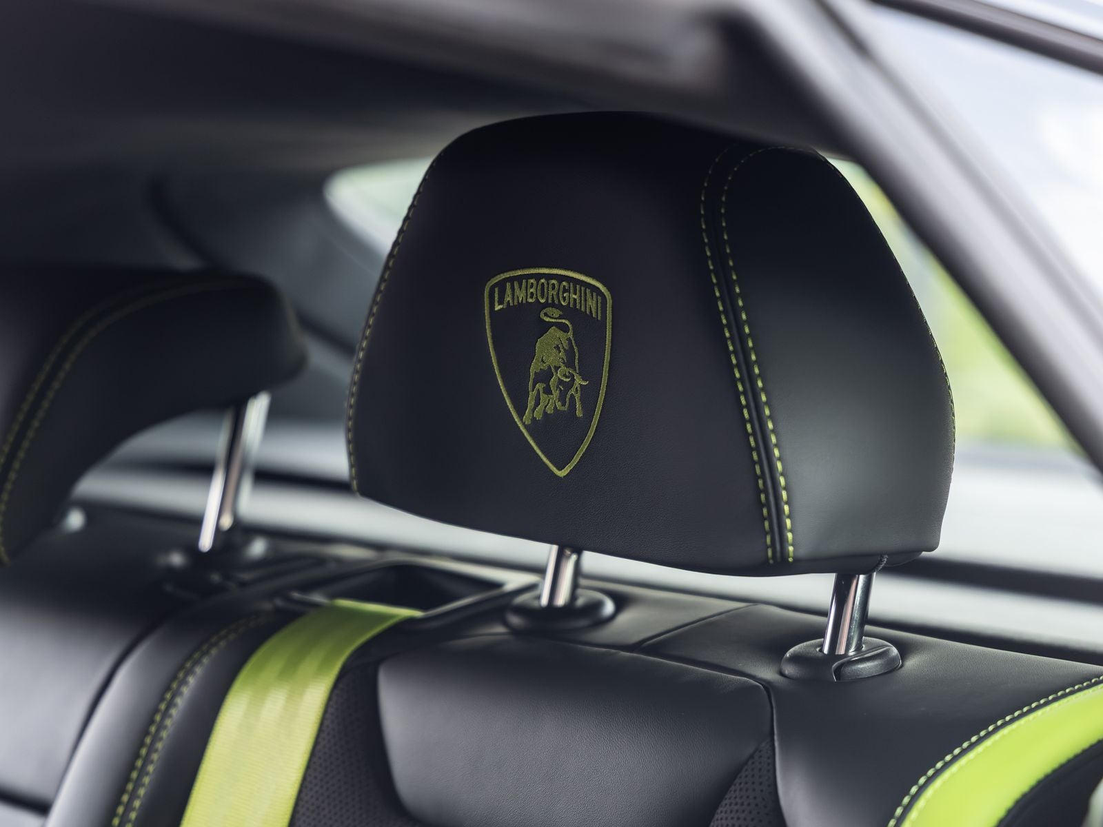 2026 Lamborghini Urus SE