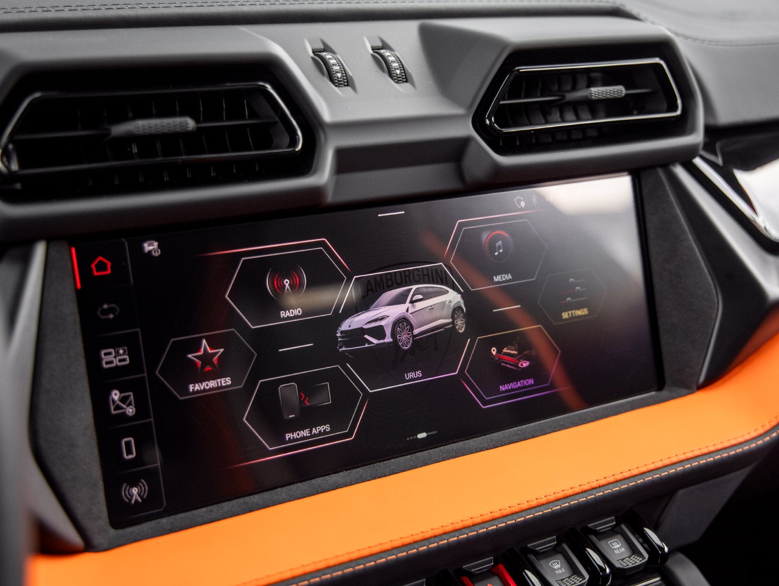 2026 Lamborghini Urus SE