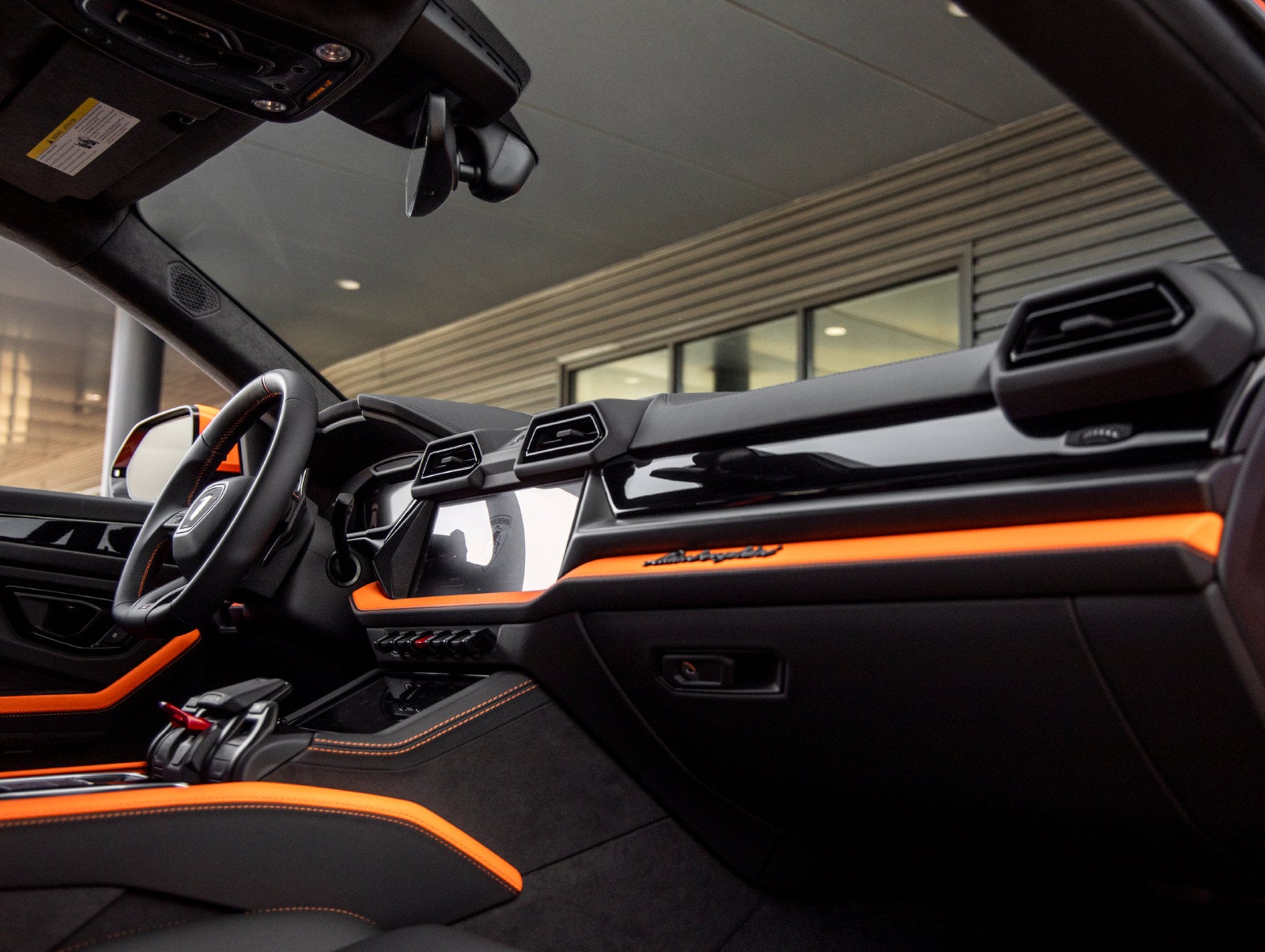 2026 Lamborghini Urus SE