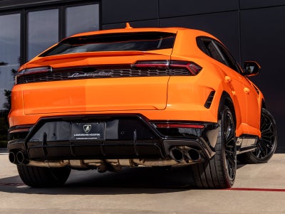 2026 Lamborghini Urus SE