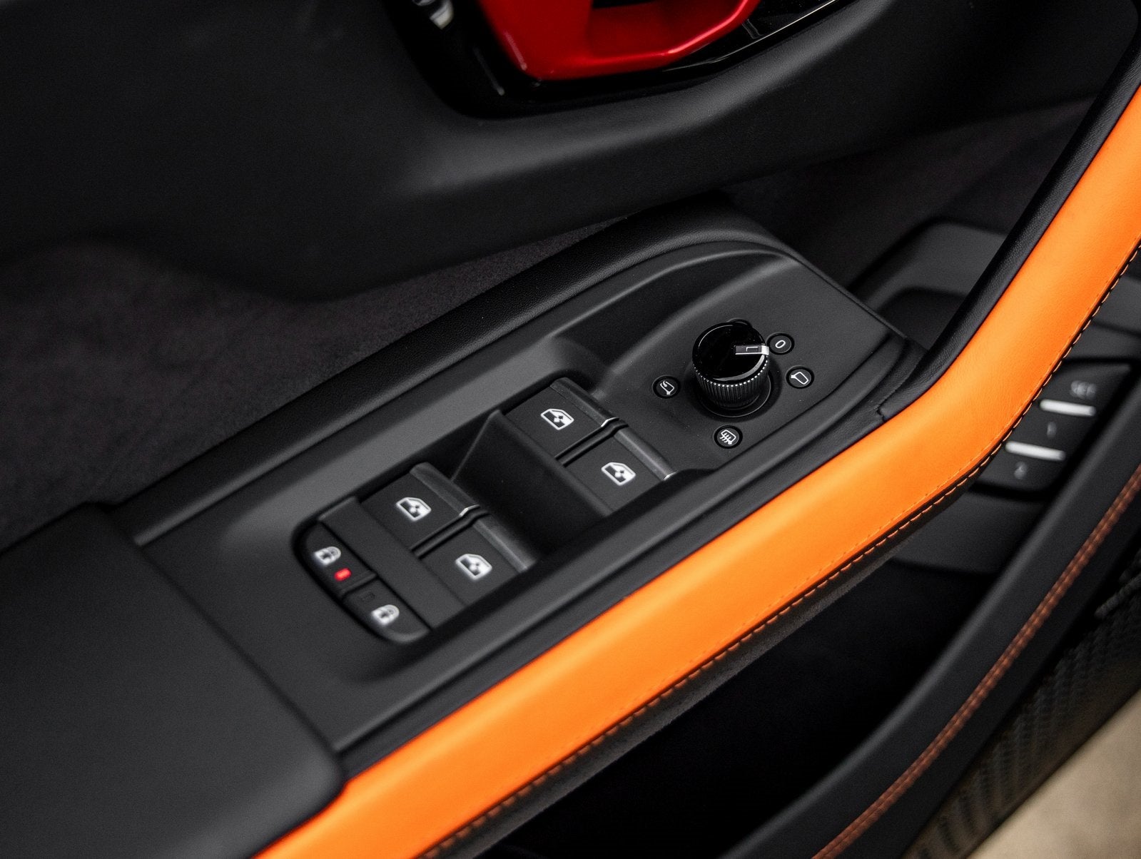 2025 Lamborghini Urus SE