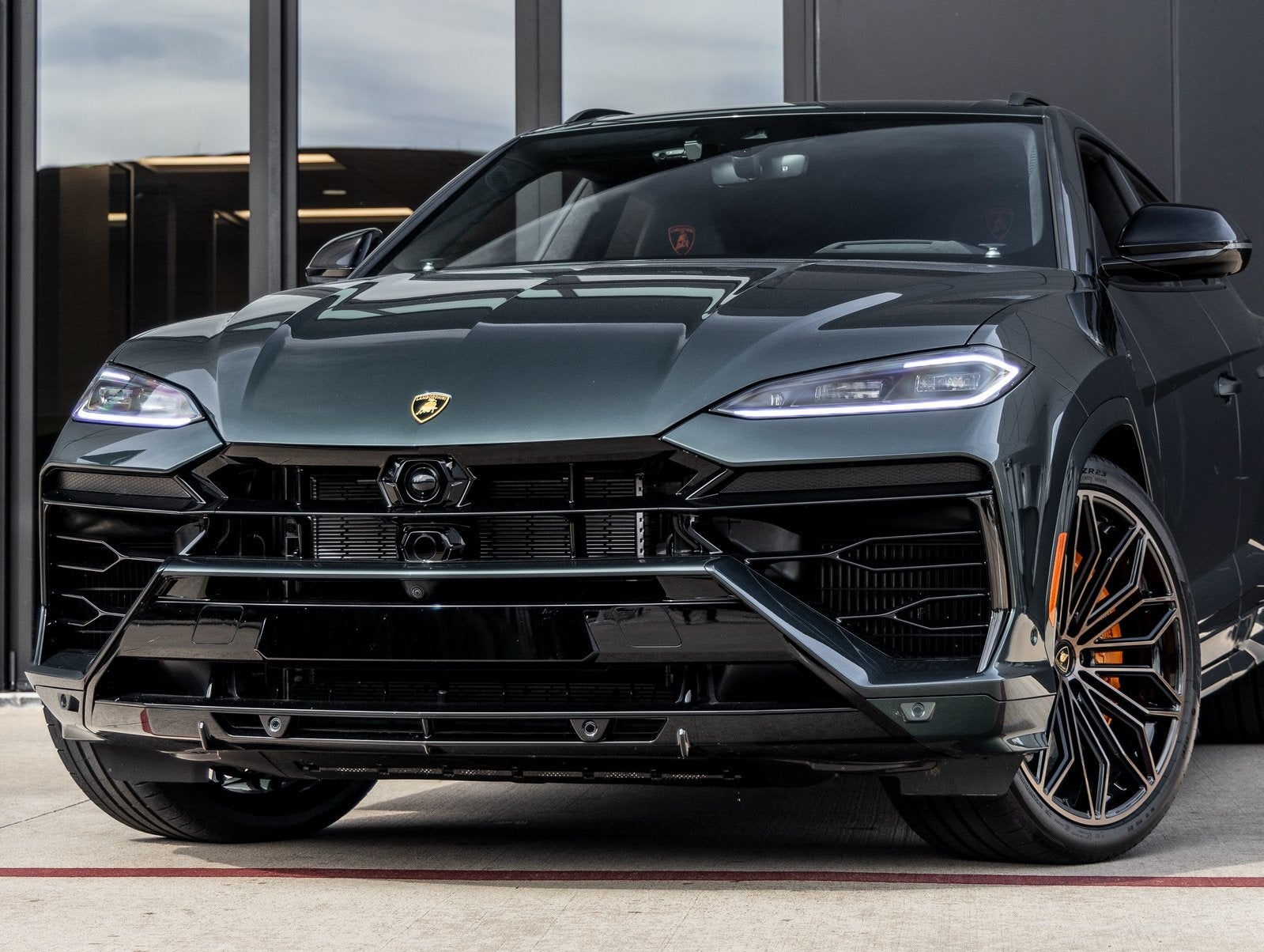 2025 Lamborghini Urus SE