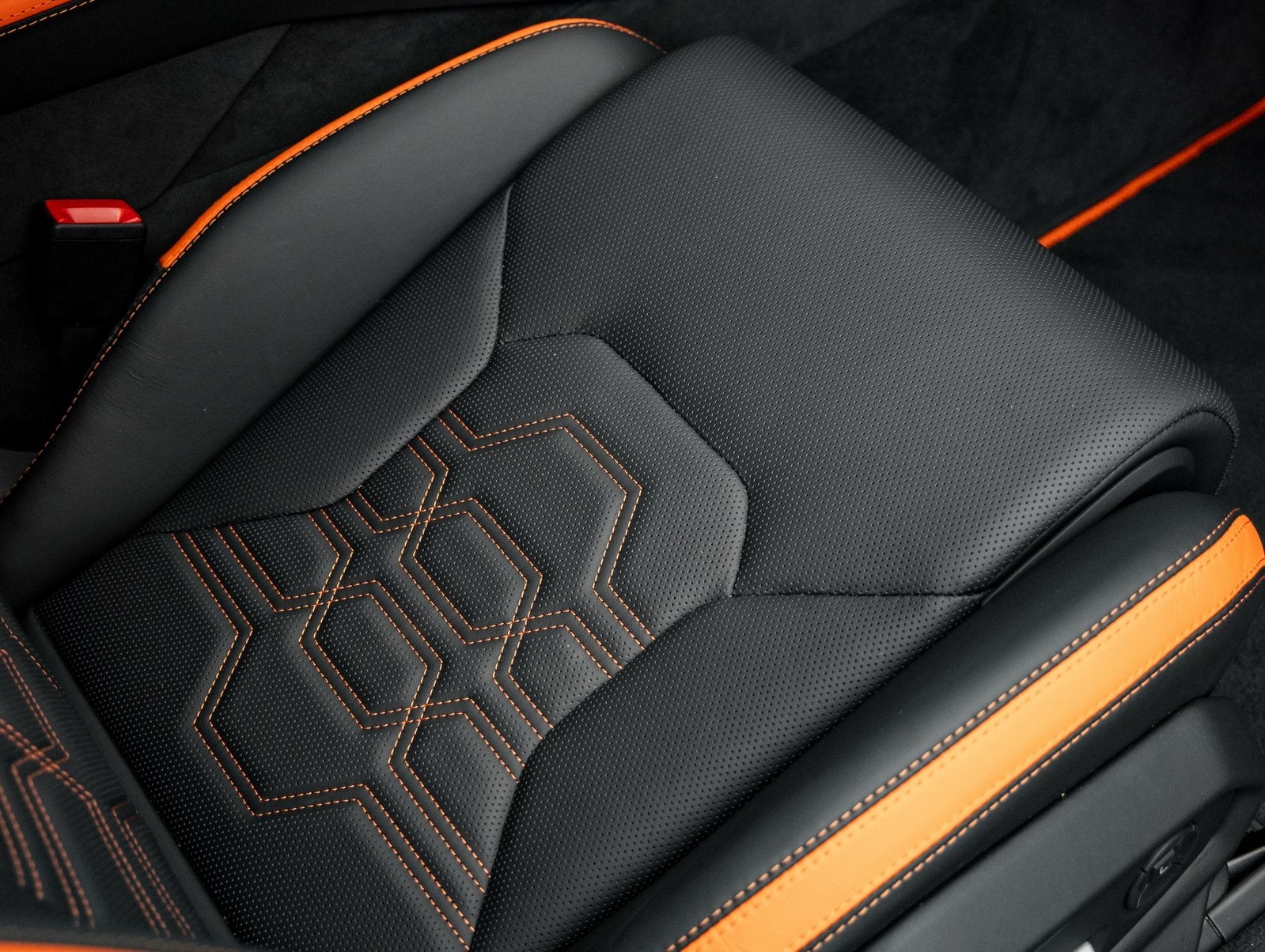 2025 Lamborghini Urus SE