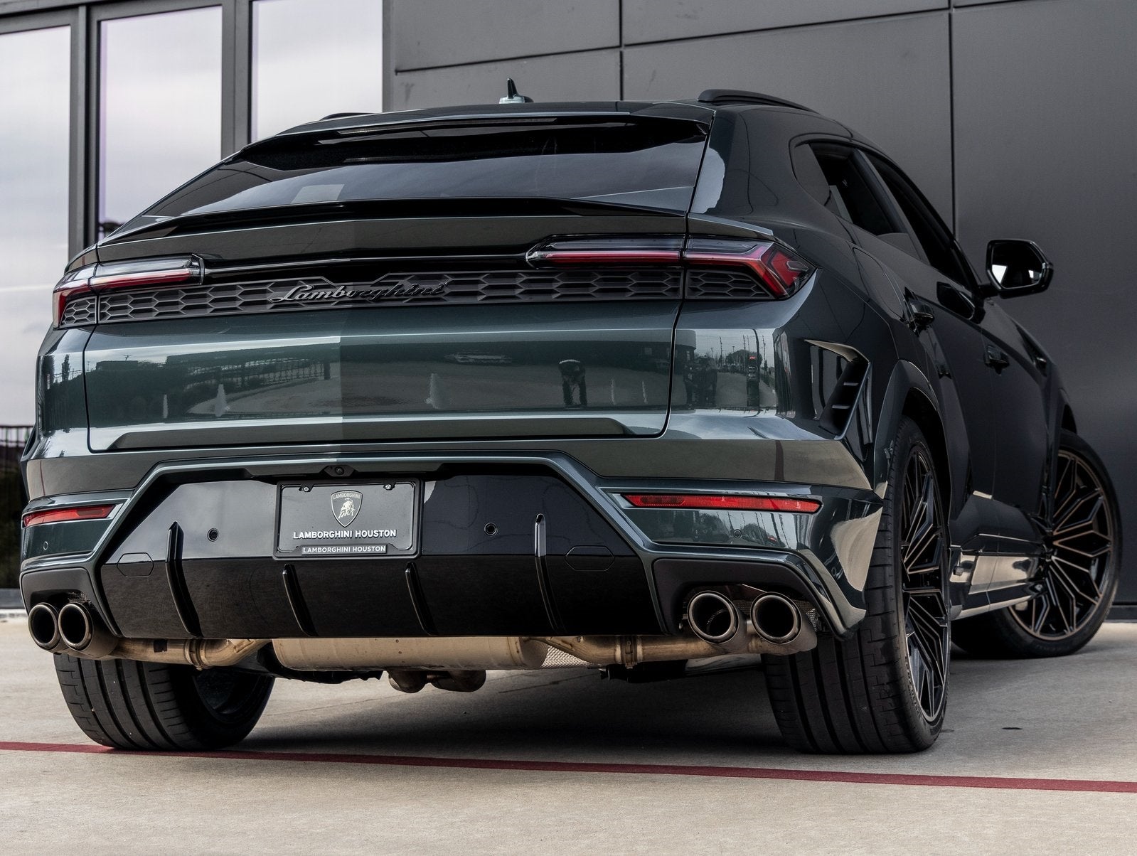 2025 Lamborghini Urus SE