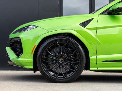 2025 Lamborghini Urus SE