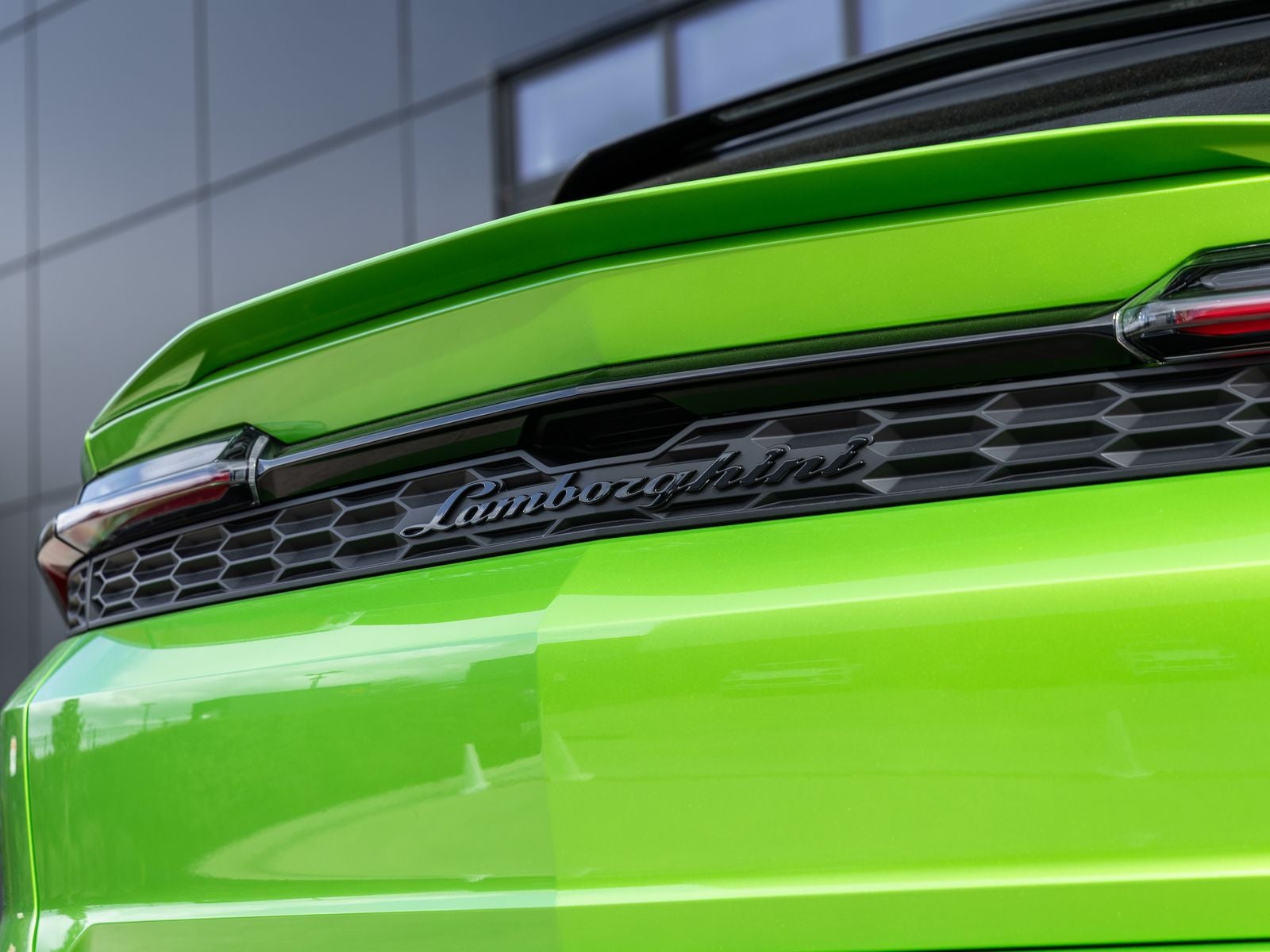 2025 Lamborghini Urus SE