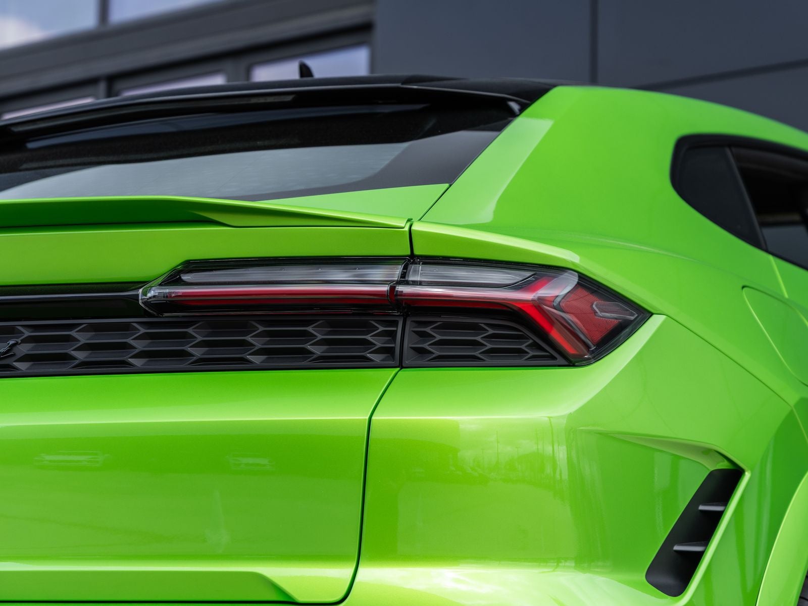 2025 Lamborghini Urus SE