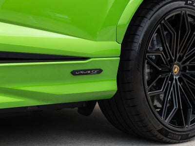 2025 Lamborghini Urus SE