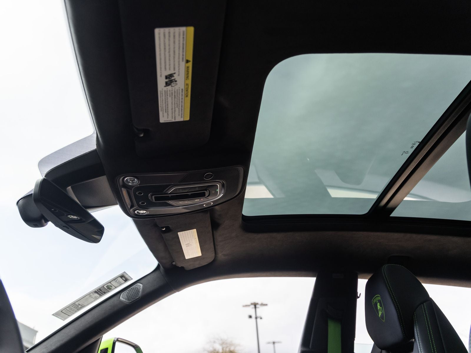 2025 Lamborghini Urus SE