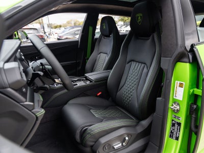 2025 Lamborghini Urus SE