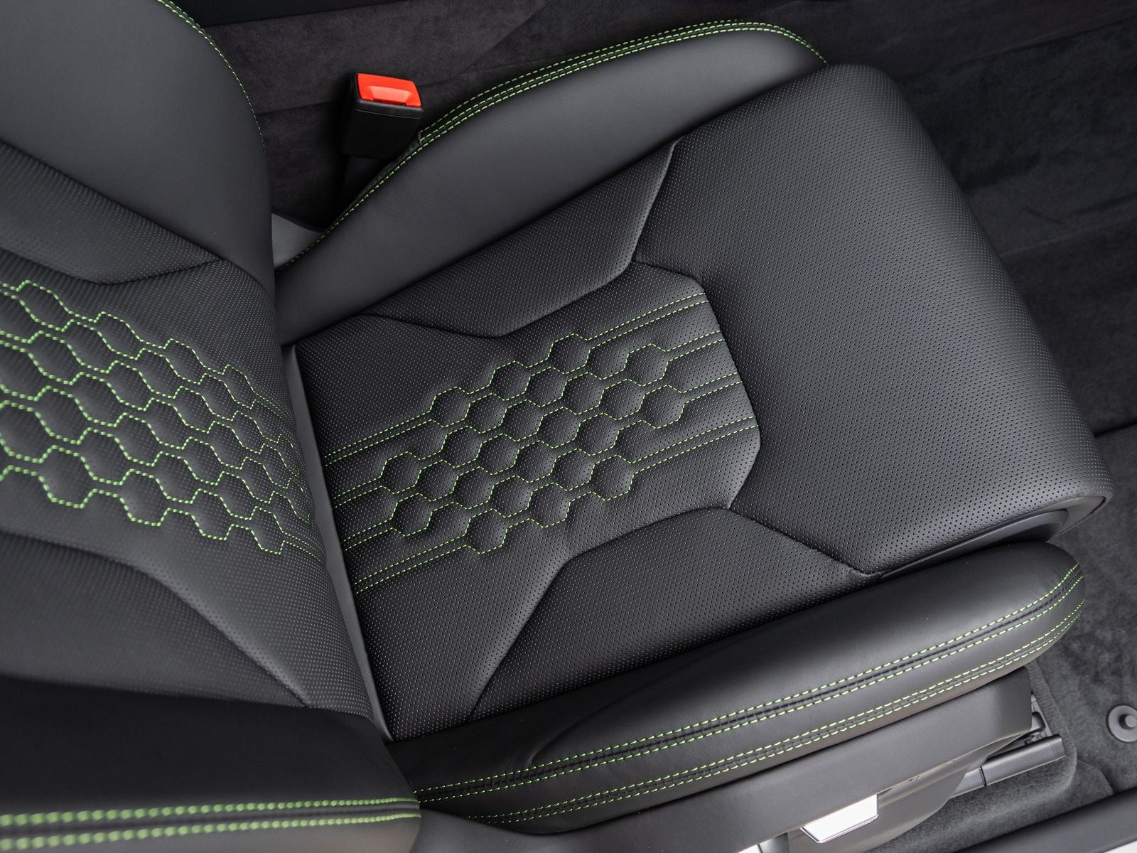 2025 Lamborghini Urus SE