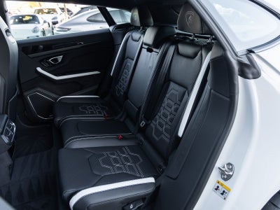 2026 Lamborghini Urus SE