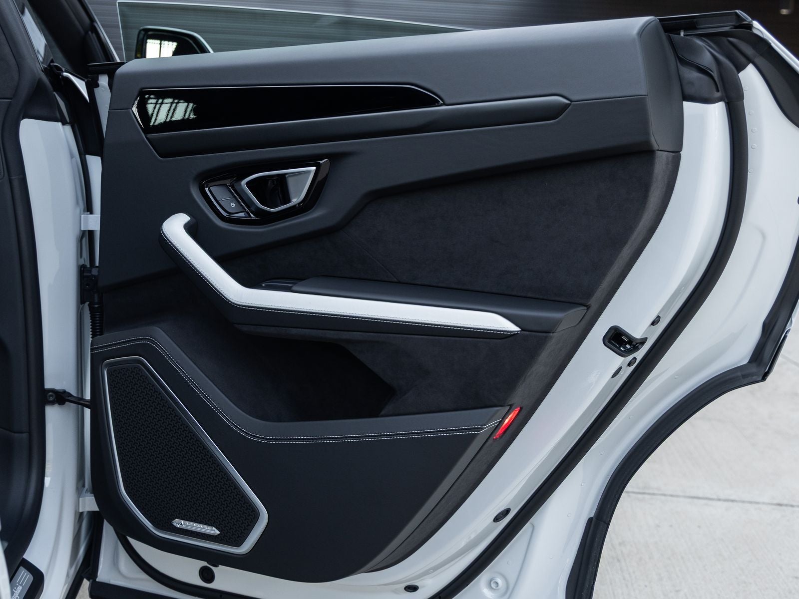 2026 Lamborghini Urus SE